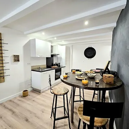 Daire La Balade Estivale - Terrasse - Centre Nîmes